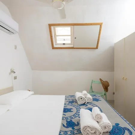 Small With Garden, Steps From The
